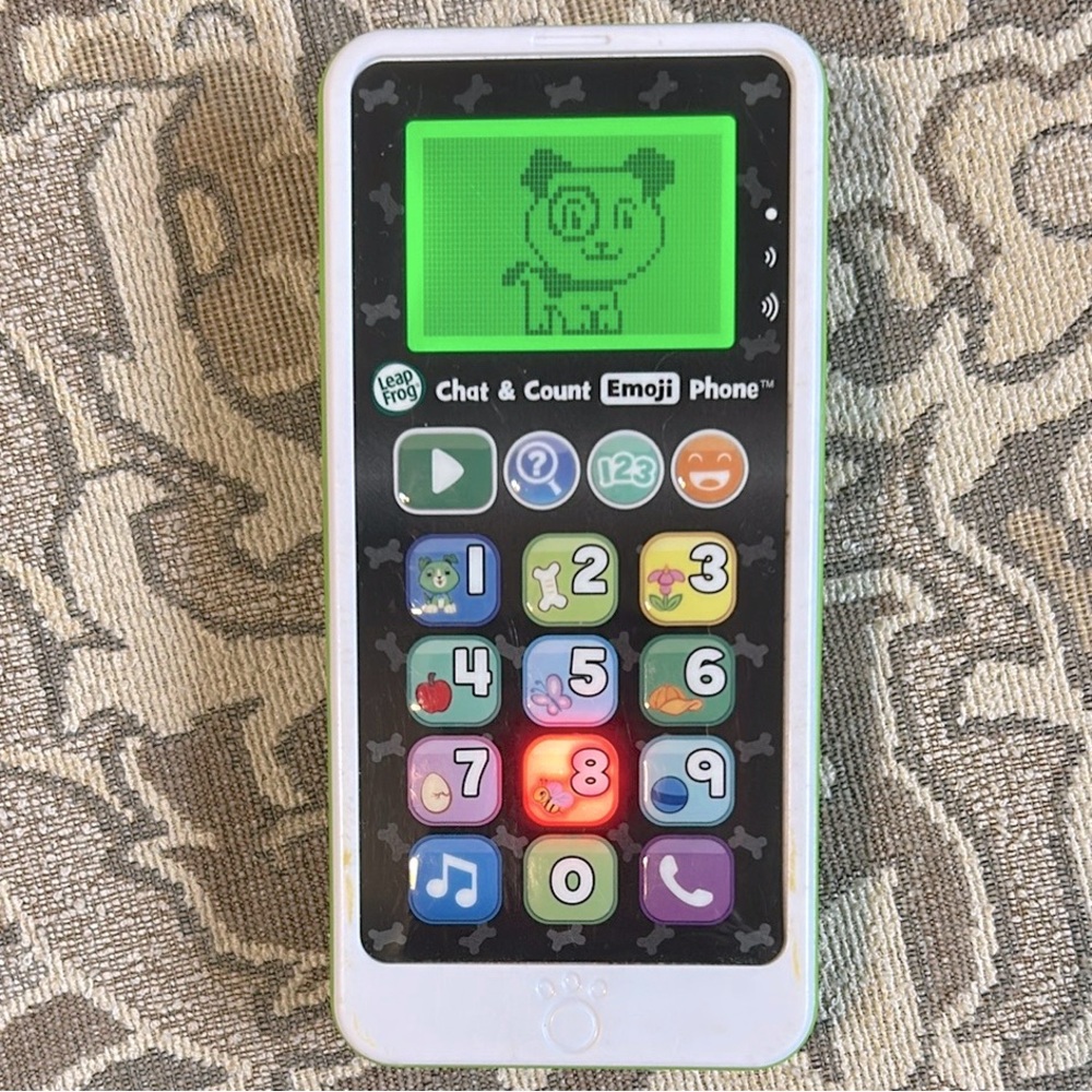Leap Frog Chat & Count Emoji Phone Play iPhone Smart Phone